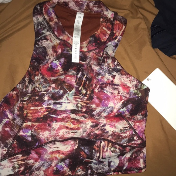 Lululemon everlux and mesh cropped tank - Picture 3 of 4